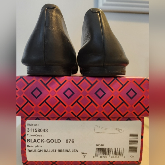 TORY BURCH RALEIGH BALLET FLATS - Picture 2 of 6
